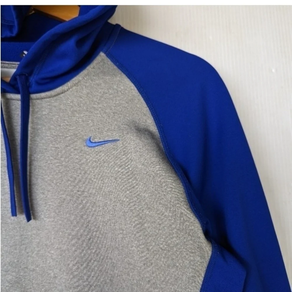 Nike therma fit